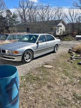 2001 BMW 7 Series 740iL Sedan 4D