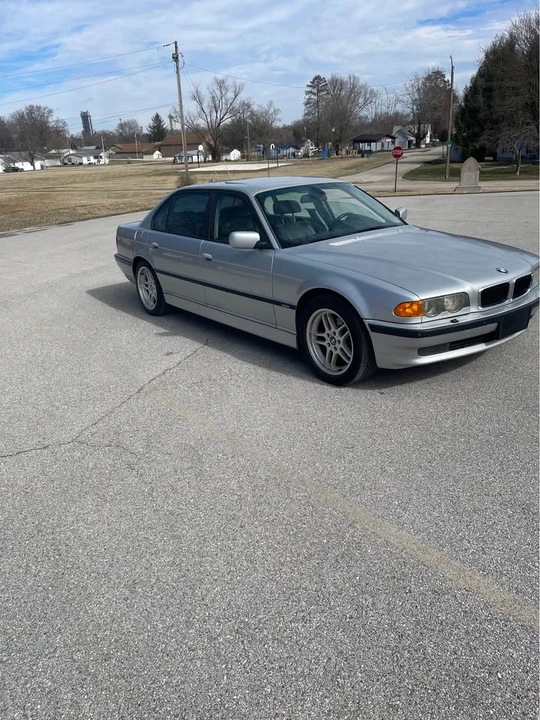 2001 BMW E38 7 Series - Image 2 of 2