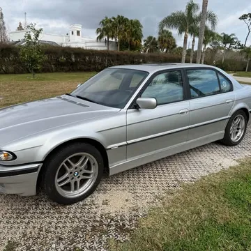 2001 BMW 7 Series 740iL
