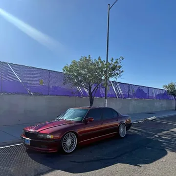 2001 BMW 7 Series 740iL Sedan