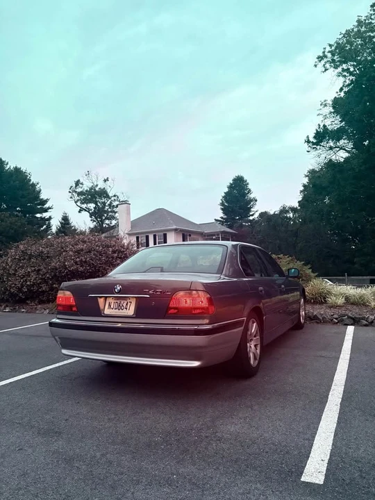 2001 BMW E38 7 Series - Image 9 of 10