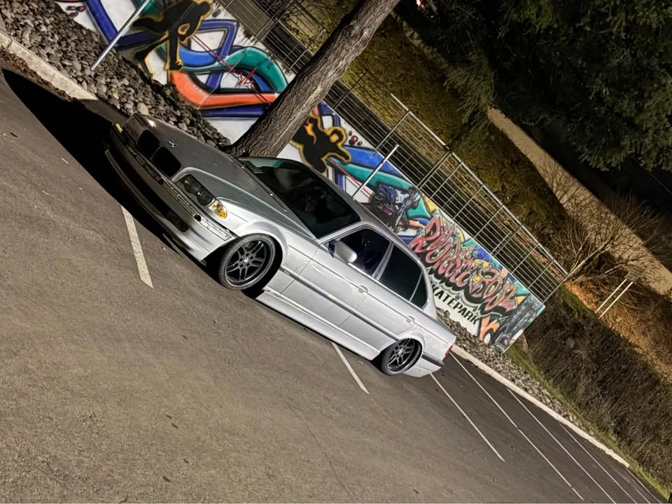2001 BMW E38 7 Series - Image 4 of 4