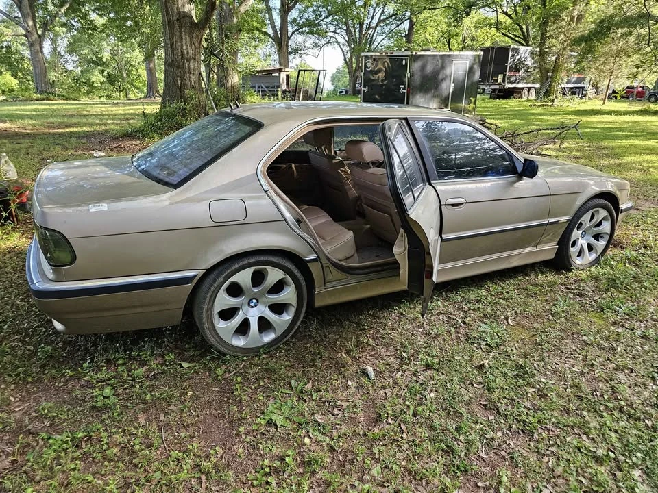 2001 BMW E38 7 Series - Image 6 of 6