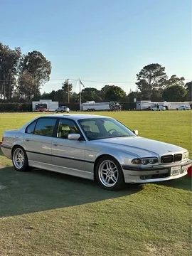 2001 BMW 7 Series 740iL Sedan 4D
