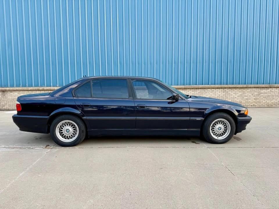 2001 BMW E38 7 Series - Image 2 of 11