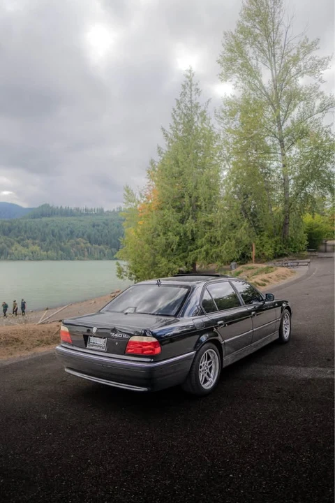 2001 BMW E38 7 Series - Image 2 of 6