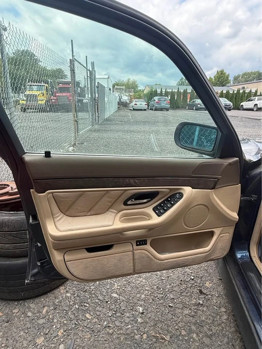 2001 BMW E38 7 Series - Image 8 of 9