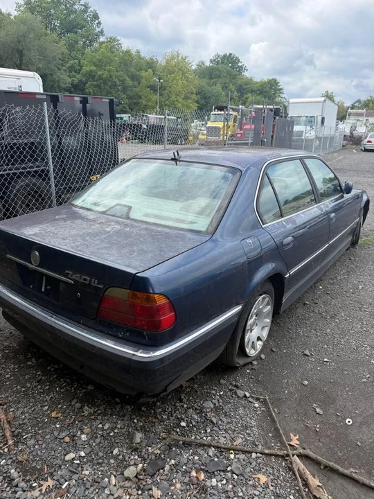 2001 BMW E38 7 Series - Image 2 of 9