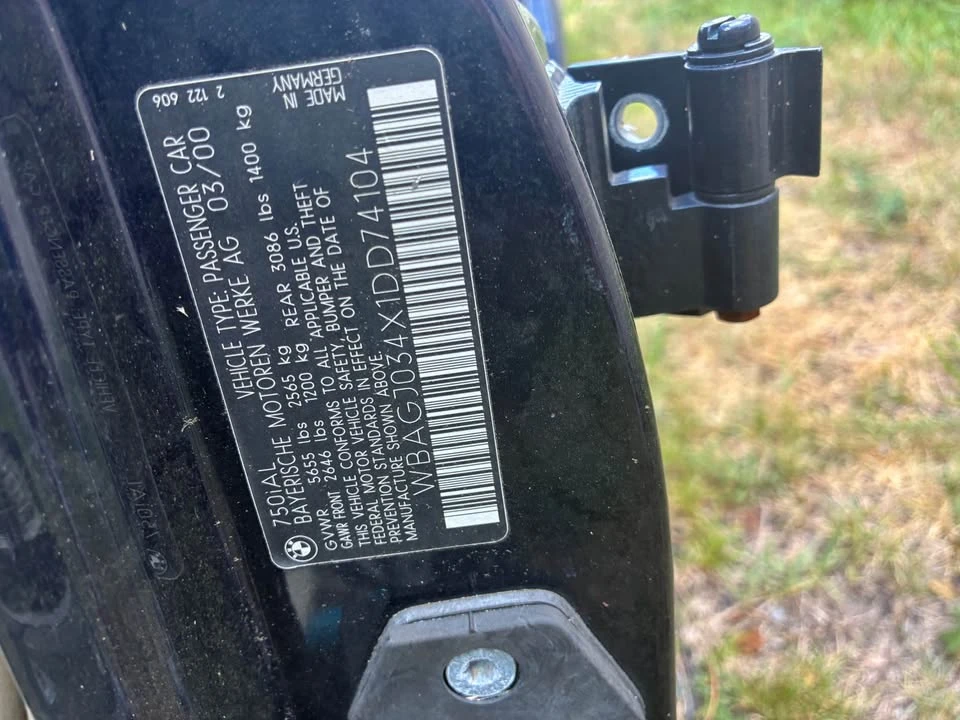 2001 BMW E38 7 Series - Image 2 of 2