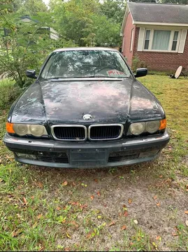 2001 BMW 7 Series 750iL Sedan 4D