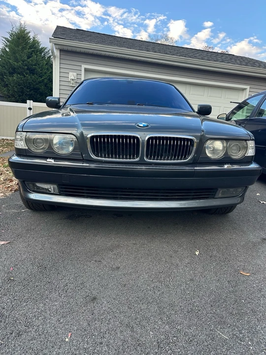 2001 BMW E38 750i & 750iL Sedan - Image 3 of 12