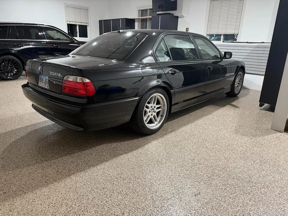 2001 BMW E38 750i & 750iL Sedan - Image 17 of 19