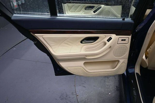 2001 BMW E38 7 Series - Image 10 of 20