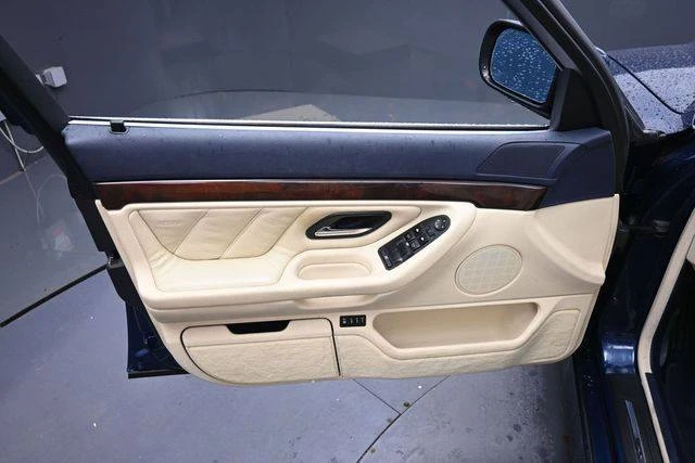 2001 BMW E38 7 Series - Image 13 of 20