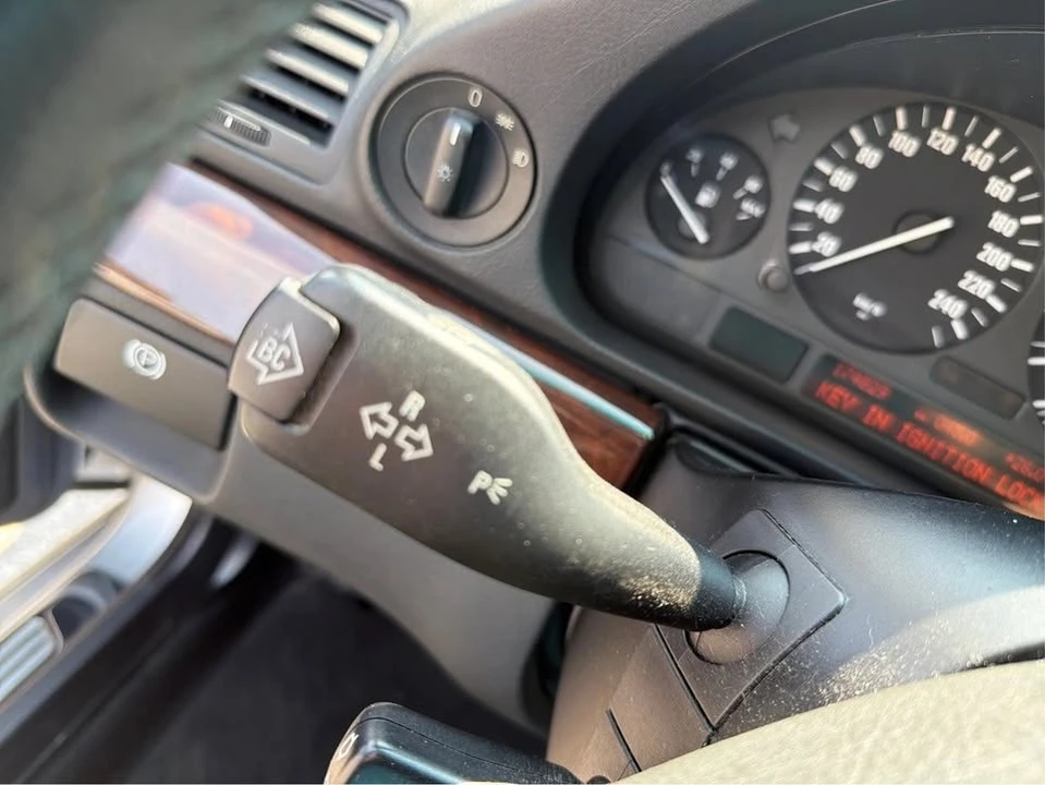 2001 BMW E38 7 Series - Image 18 of 20