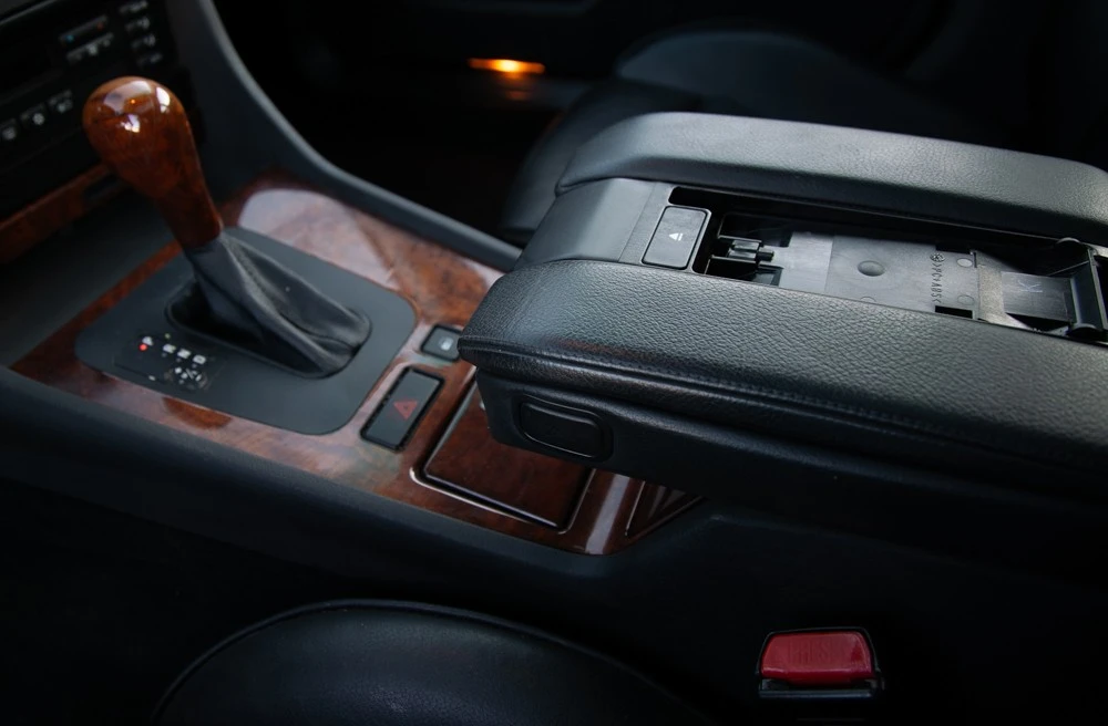 2001 BMW E38 7 Series - Image 17 of 19