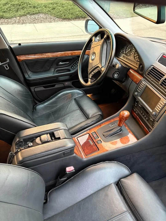 2001 BMW E38 7 Series - Image 10 of 14