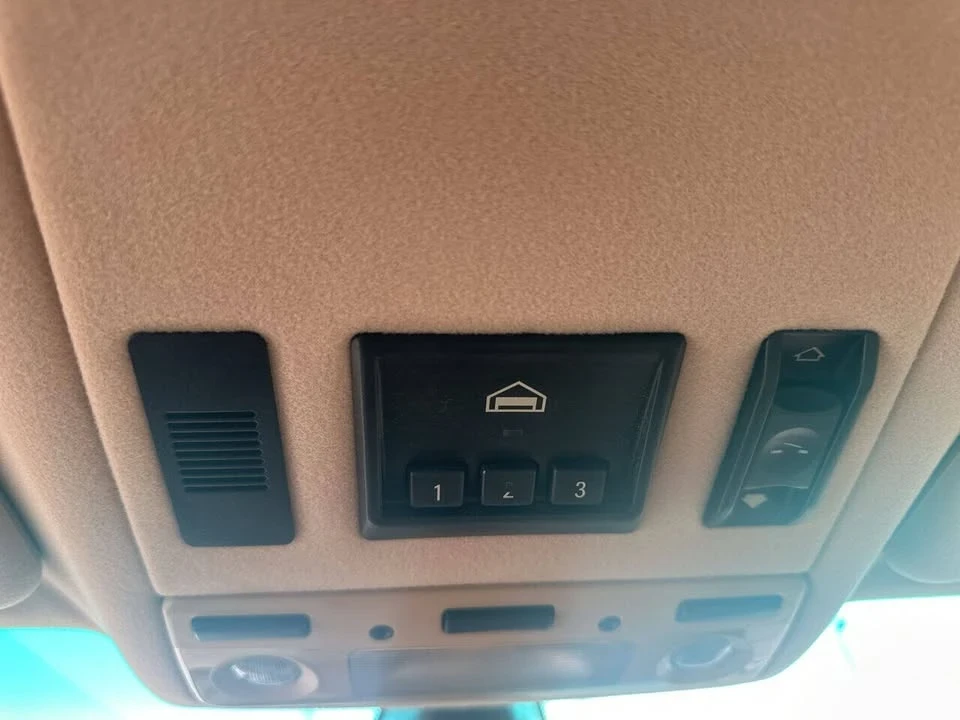 2001 BMW E38 7 Series - Image 15 of 19