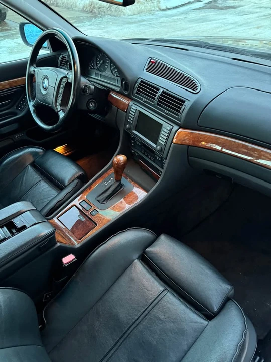 2001 BMW E38 7 Series - Image 7 of 12