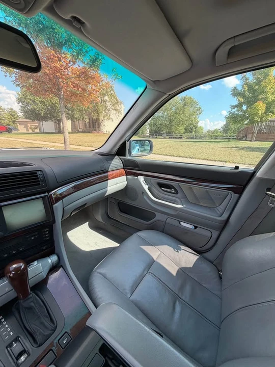 2001 BMW E38 7 Series - Image 5 of 6