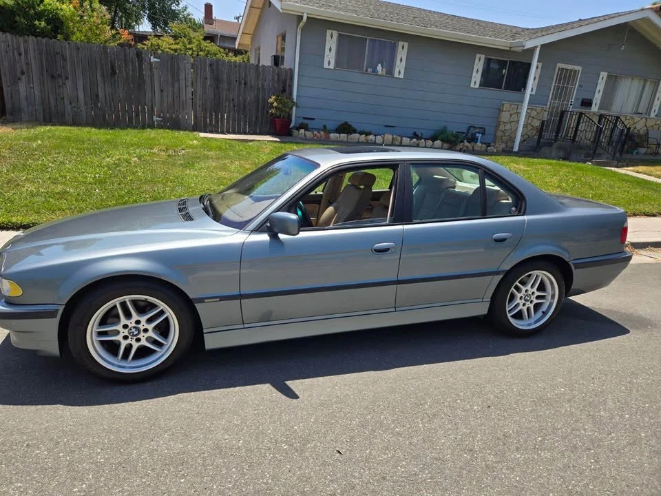 2001 BMW E38 7 Series - Image 3 of 4