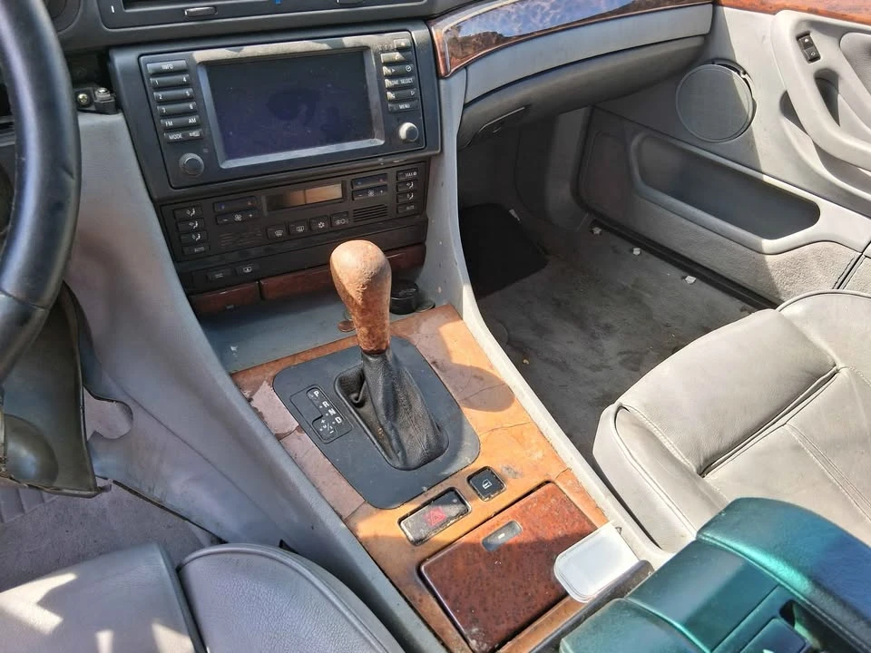 2001 BMW E38 7 Series - Image 7 of 16
