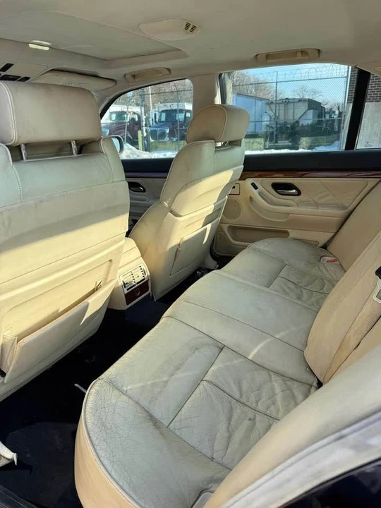 2001 BMW E38 7 Series - Image 12 of 13