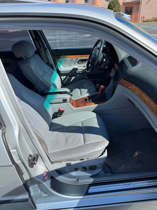 2001 BMW E38 7 Series - Image 12 of 13
