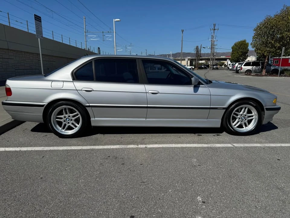 2001 BMW E38 7 Series - Image 2 of 13