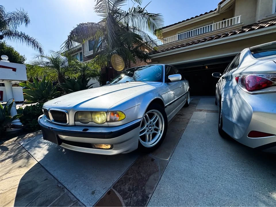 2001 BMW E38 7 Series - Image 2 of 5