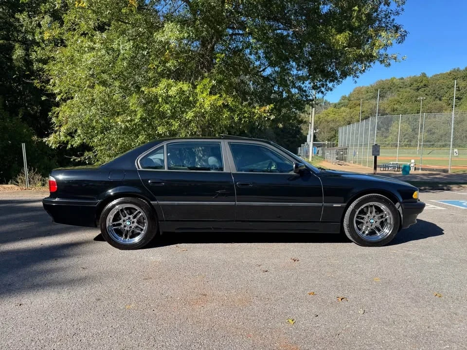 2001 BMW E38 7 Series - Image 2 of 11