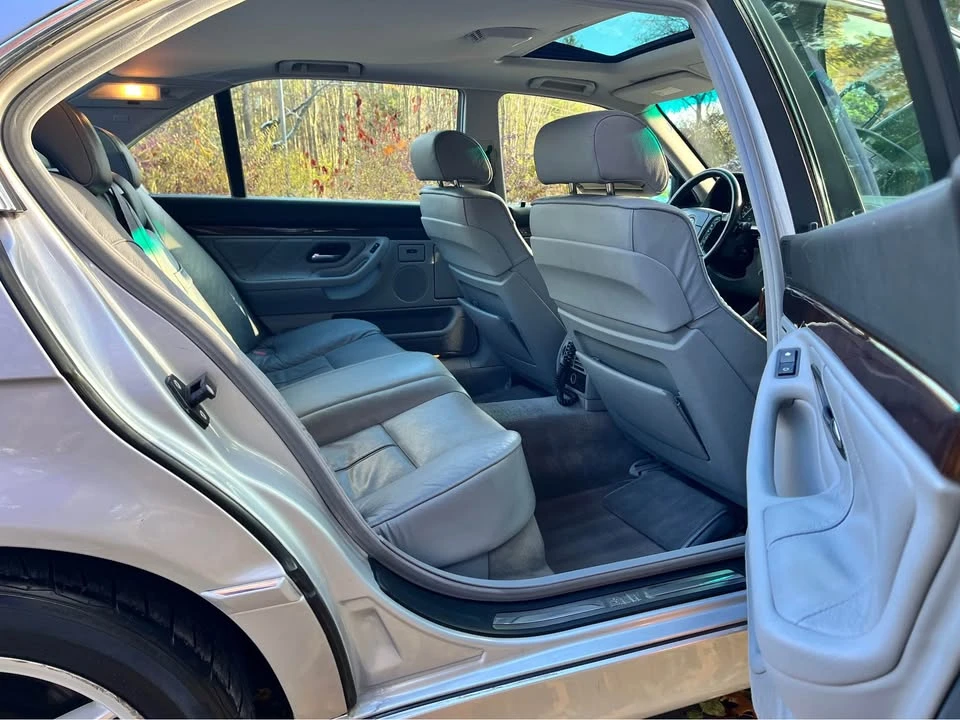 2001 BMW E38 7 Series - Image 11 of 15