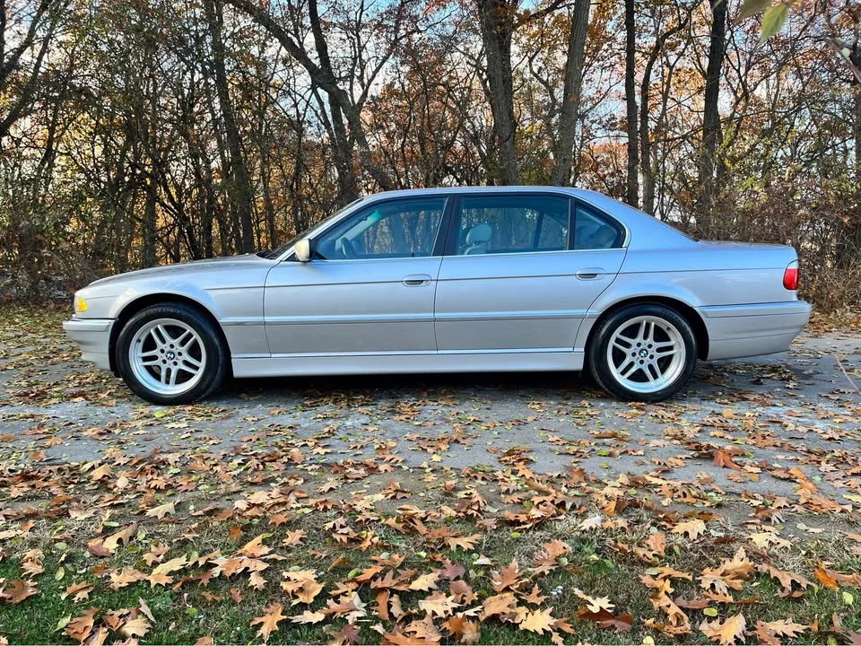 2001 BMW E38 7 Series - Image 2 of 15
