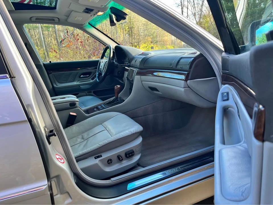 2001 BMW E38 7 Series - Image 10 of 15