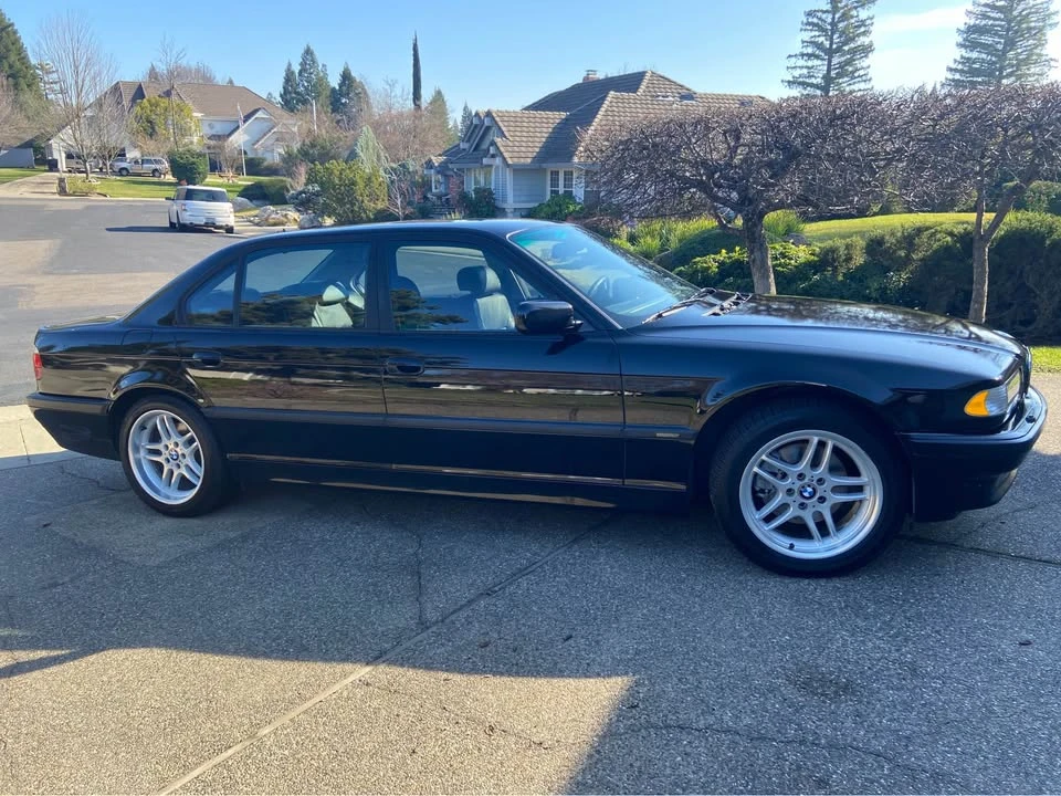 2001 BMW E38 7 Series - Image 13 of 13