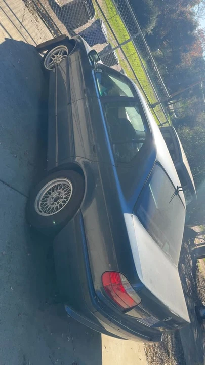 2001 BMW E38 7 Series - Image 2 of 3
