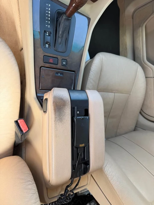 2001 BMW E38 7 Series - Image 9 of 9