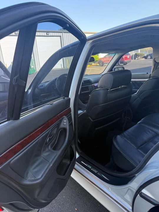 2001 BMW E38 7 Series - Image 8 of 11