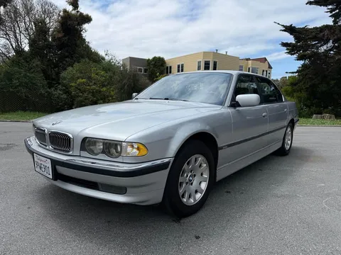 2001 BMW 7 Series 740iL Sedan