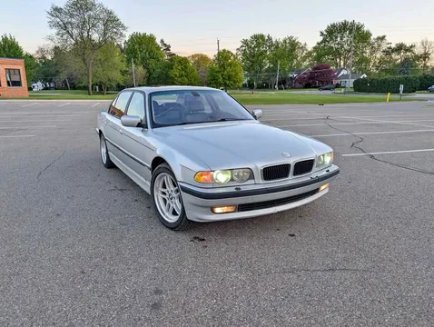 2001 BMW 7 Series 740iL
