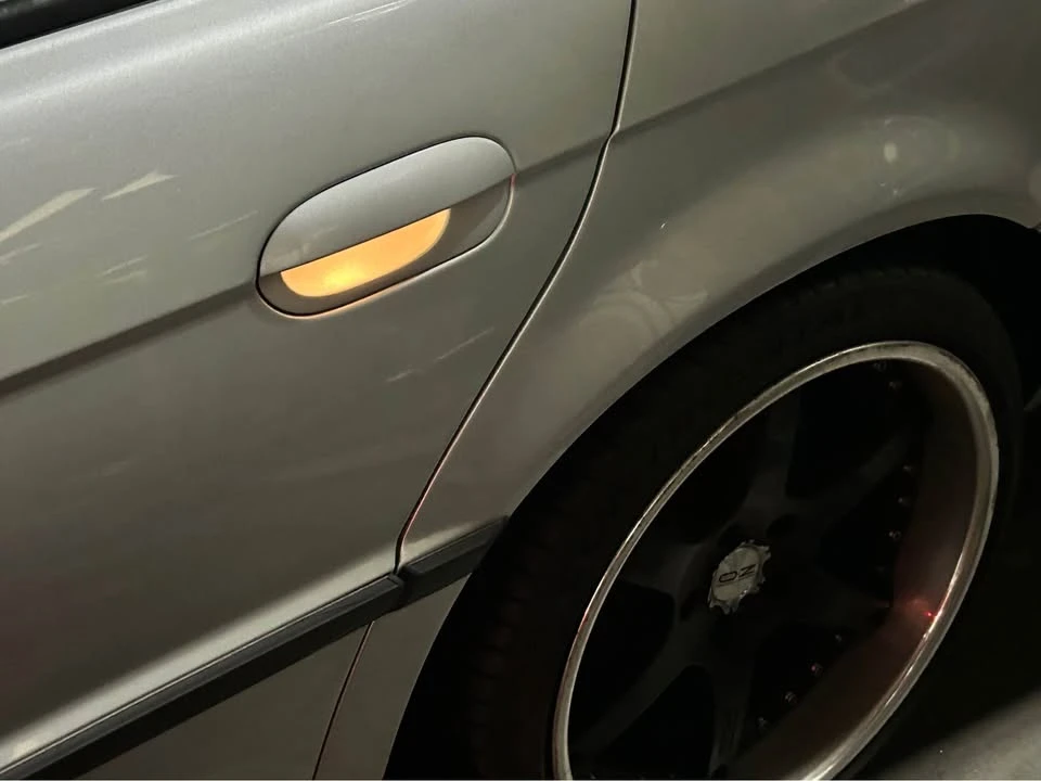 2001 BMW E38 7 Series - Image 11 of 12
