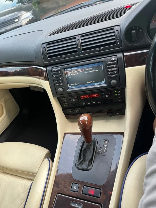 2001 BMW E38 7 Series - Image 23 of 30
