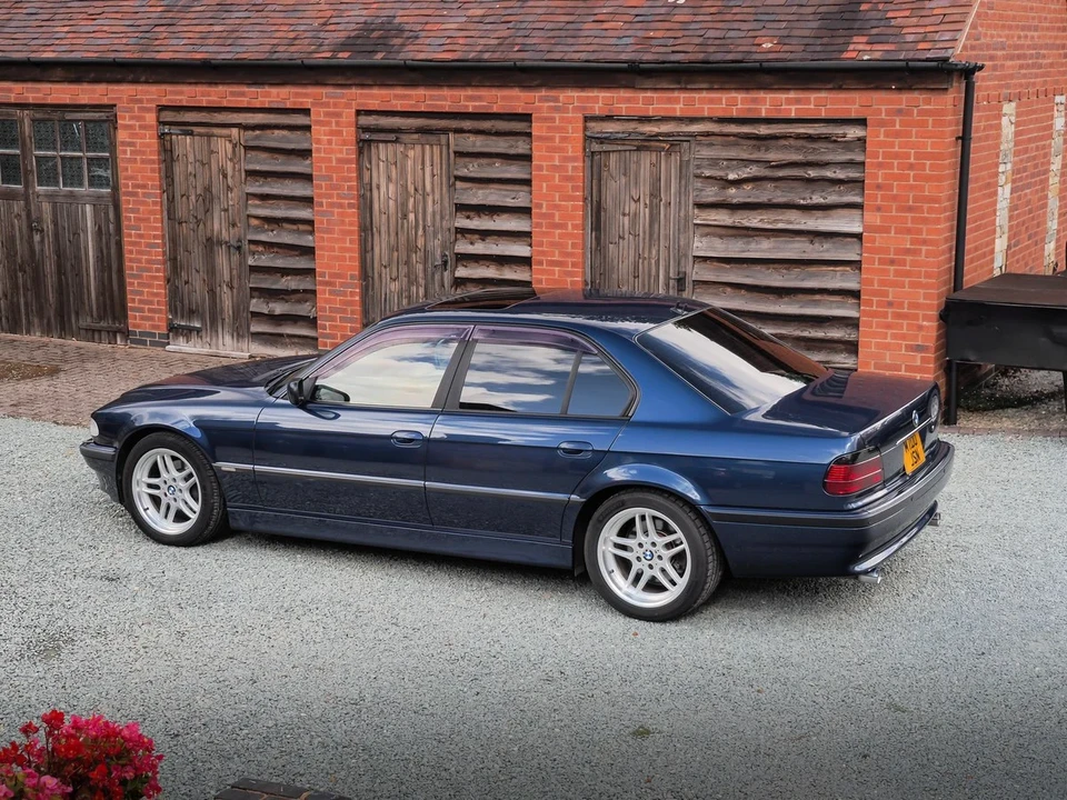 2001 BMW E38 7 Series - Image 16 of 30
