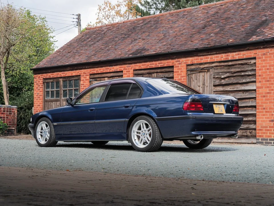 2001 BMW E38 7 Series - Image 18 of 30