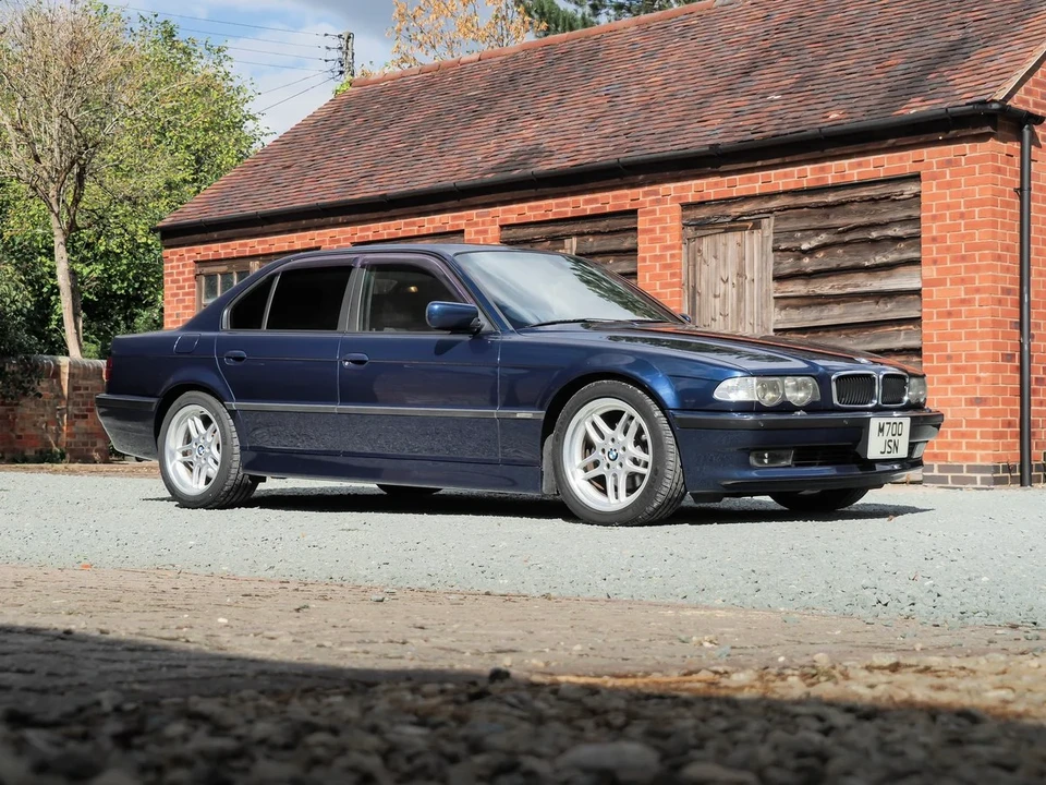 2001 BMW E38 7 Series - Image 19 of 30