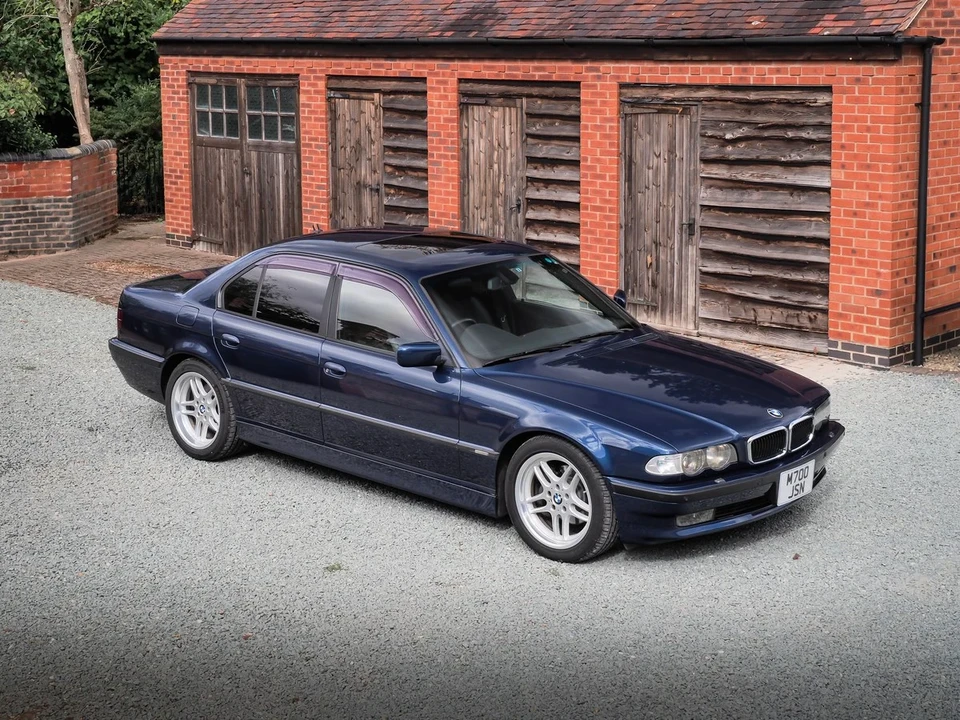 2001 BMW E38 7 Series - Image 28 of 30