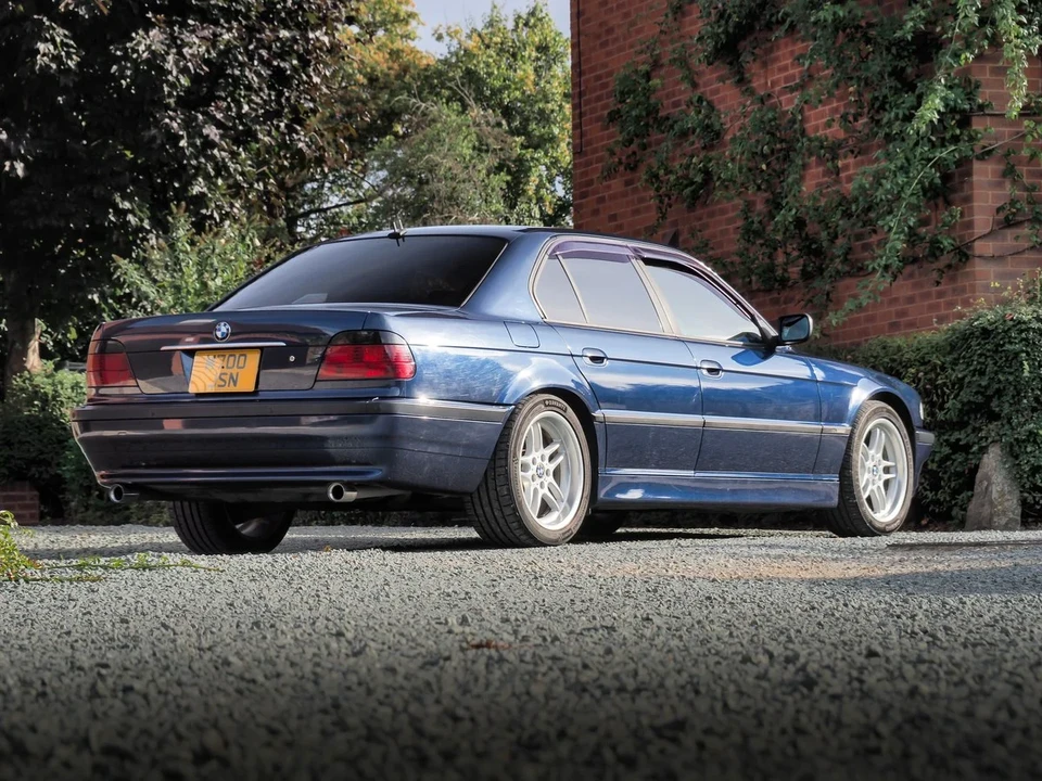 2001 BMW E38 7 Series - Image 5 of 30