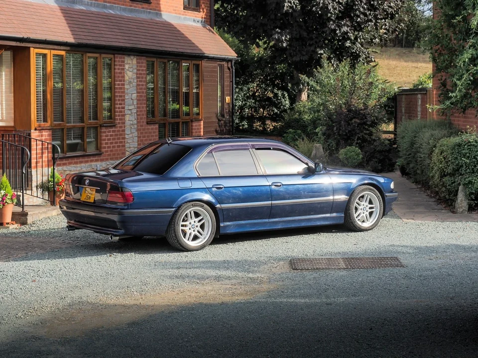 2001 BMW E38 7 Series - Image 6 of 30