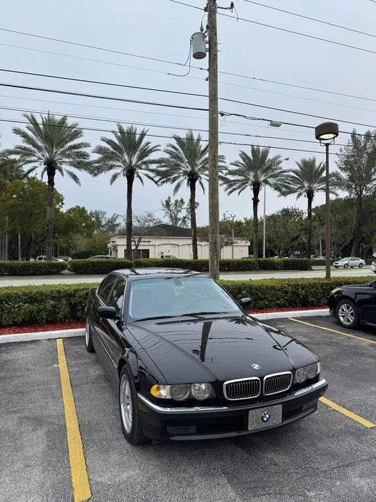 2001 BMW E38 7 Series - Image 2 of 5