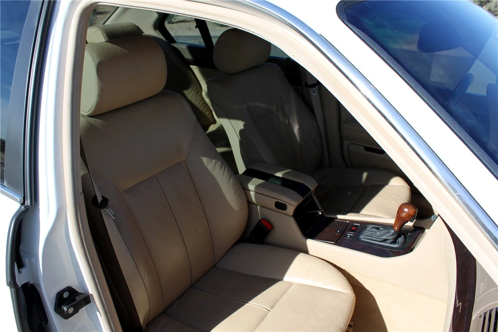 2001 BMW E38 7 Series - Image 4 of 5